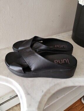 Women's Black Slide Sandals Size 40